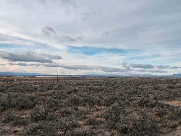 42 Last Chance Dr, Riverton, WY 82501