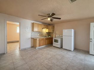 1101 Coal Sw, Albuquerque, NM 87102