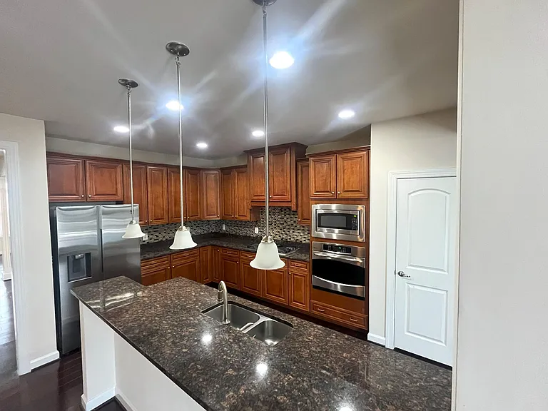 21274 Park Grove Ter — Photo 14