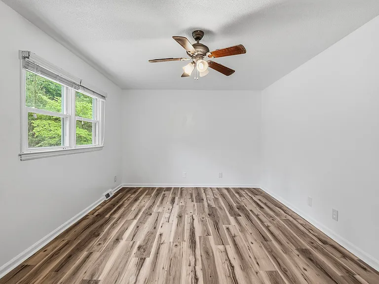 528 River Oak Dr — Photo 19