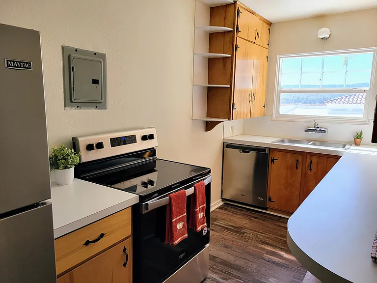 2036 Leroy St #12 — Photo 15