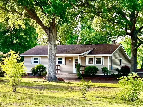 138 Ash Hill Dr, Eutawville, SC 29048