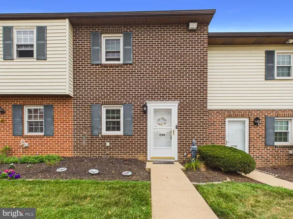 1708 Baron Dr, York, PA 17408