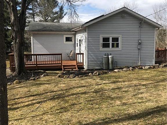 3rd image of 12105 Lake Dr