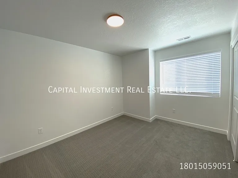 11541 S Engelmann Dr — Photo 20
