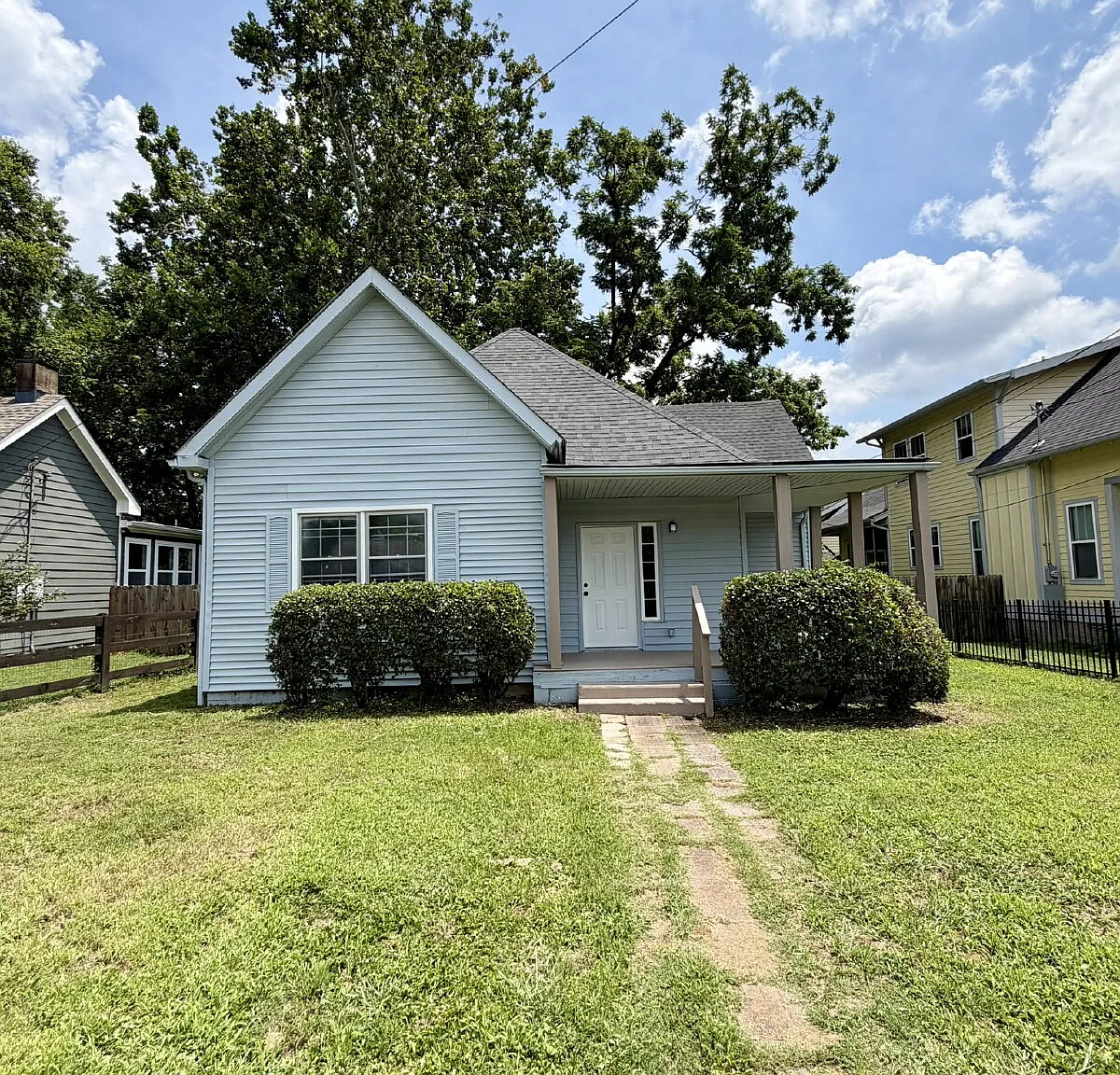 2 bed, 2.0 bath, 1224 sqft, $2,350 — Photo 1