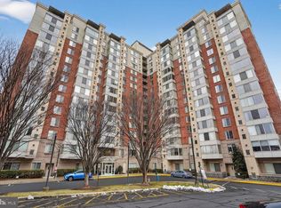 2726 Gallows Rd APT 619, Vienna, VA 22180