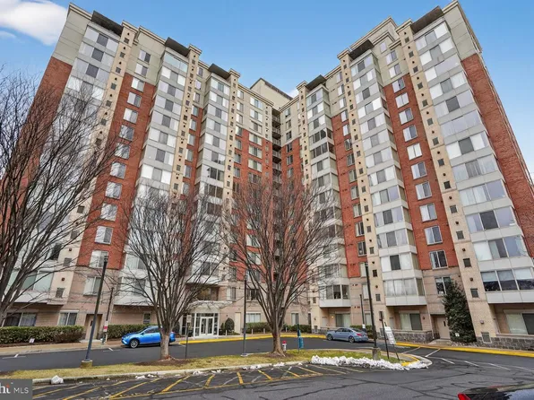 2726 Gallows Rd APT 619, Vienna, VA 22180