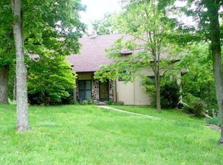 1912 Pilgrim Ct, Jefferson City, MO 65109