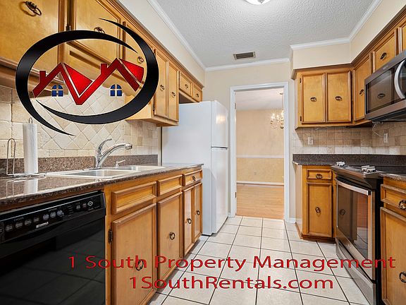4th image of 2205 Woodhillcrest Dr