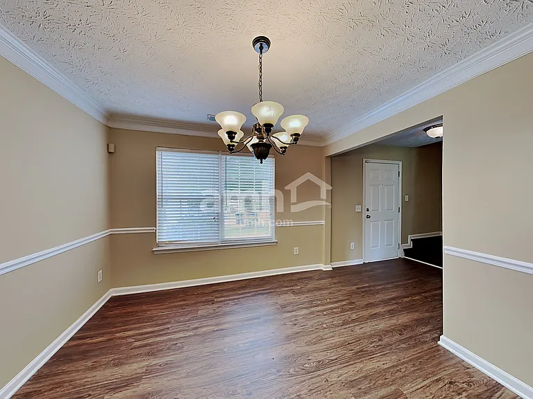 1394 Ivey Pointe Dr — Photo 4