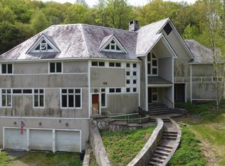 1137 E Mountain Rd S, Cold Spring, NY 10516