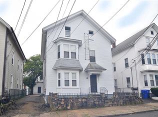 90 Centre St, Pawtucket, RI 02860