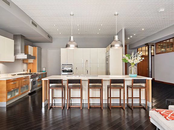 3rd image of 81 Wooster St #3