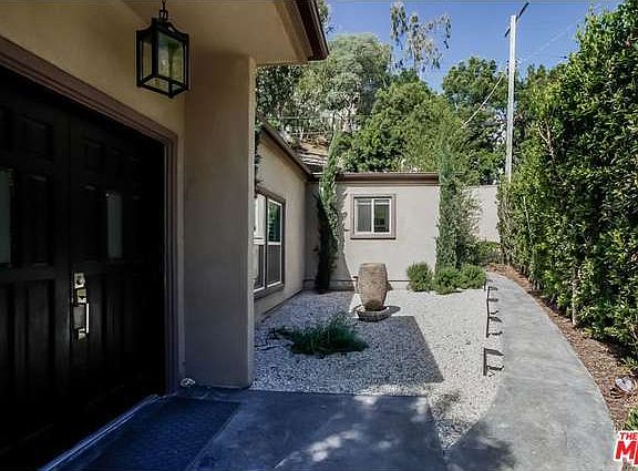 2nd image of 2647 Canyon Dr