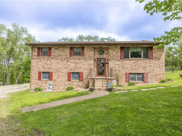 833 Main St, Mc Clellandtown, PA 15458