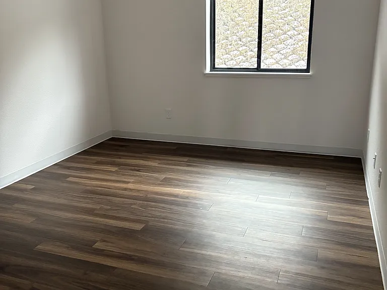 545 N Sheridan Ave #202 — Photo 7