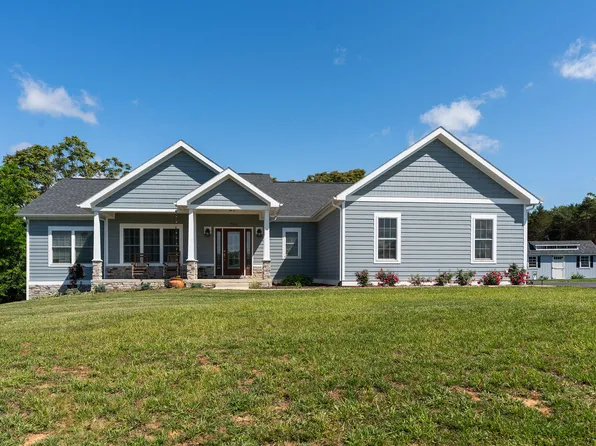246 Lilly Bell Dr, Lexington, VA 24450
