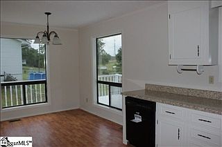 4th image of 113 Cedar Creek Dr