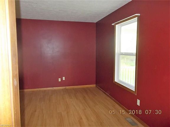 4th image of 341 Township Road 1275