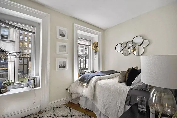 Rented by Compass | media 10