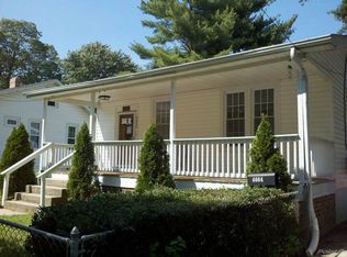 4604 Oliver St, Riverdale Park, MD 20737