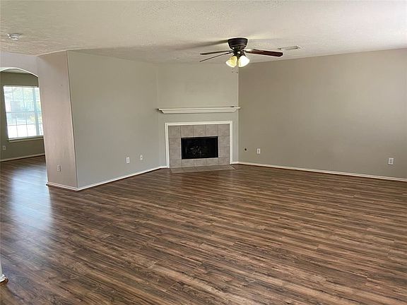 2nd image of 22857 Lantern Hills Dr