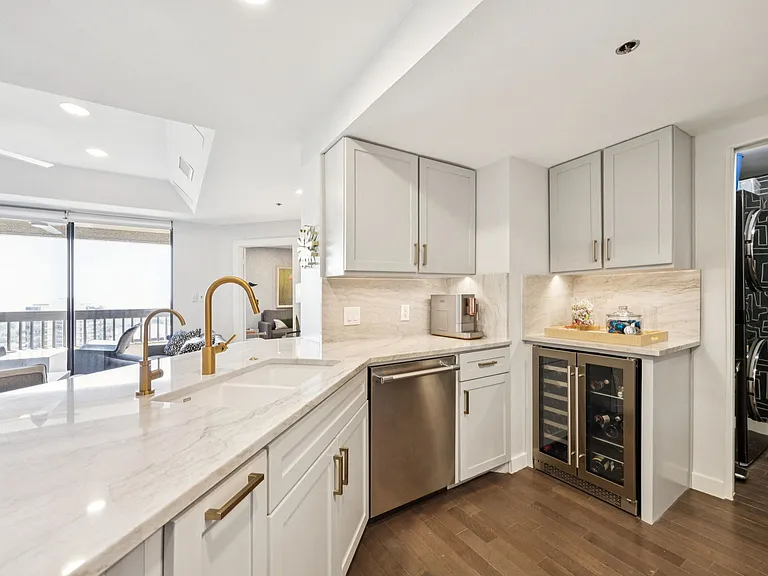 5909 Luther Ln #2107 — Photo 11