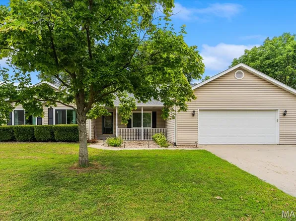 710 Mary Ann Ct, Freeburg, IL 62243