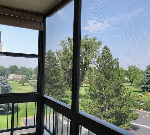 One balcony with mountain view