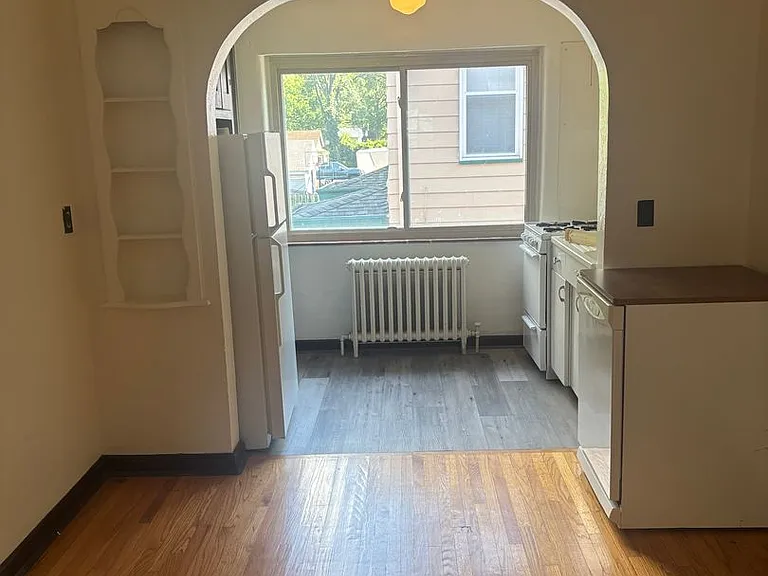 4248 Langley Ave — Photo 3