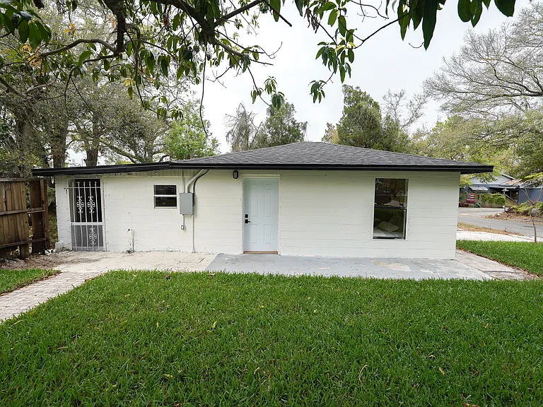 4024 N Seminole Ave — Photo 8