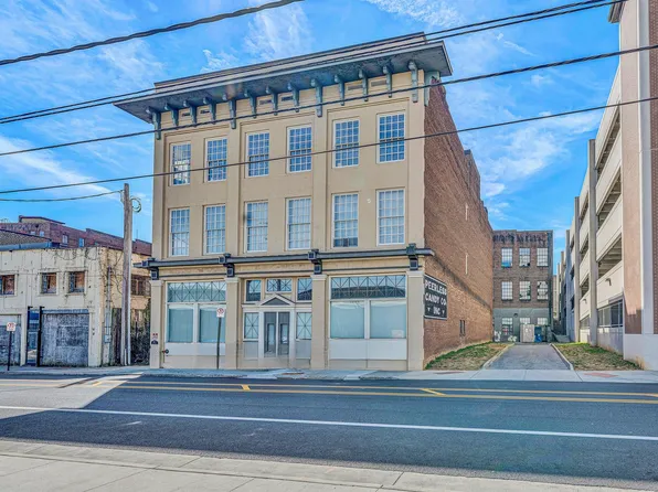 324 Salem Ave SW APT 303, Roanoke, VA 24016