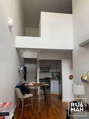 Rented by Rumah Realty Inc | media 16