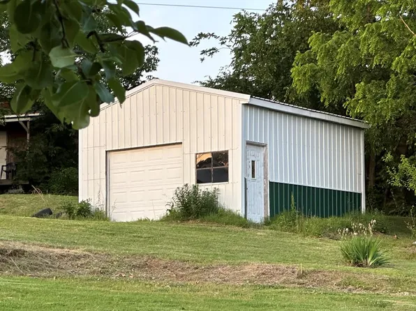 1600 Pond River Rd, Elkton, KY 42220