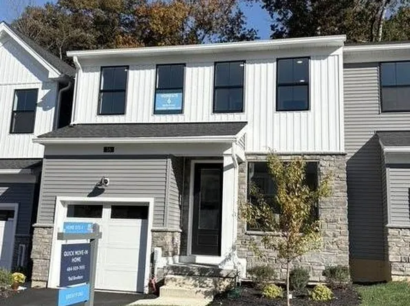 42 Grayson Ln, Downingtown, PA 19335