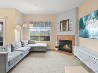 2707 Lake Pointe Dr UNIT 202, Spring Valley, CA 91977