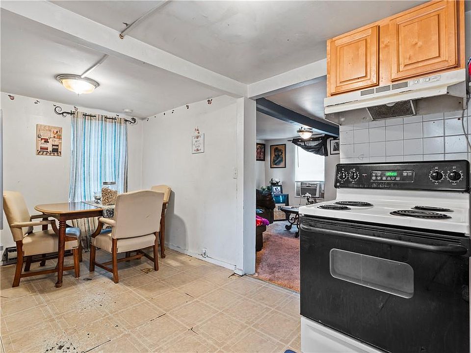 62 Fisk St Providence, RI, 02905 Apartments for Rent Zillow