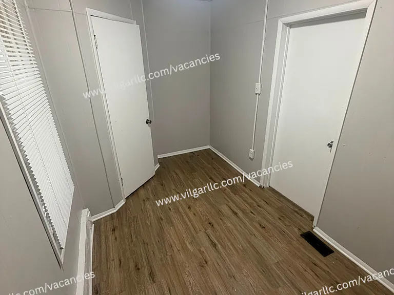 4856 Magoun Ave — Photo 19