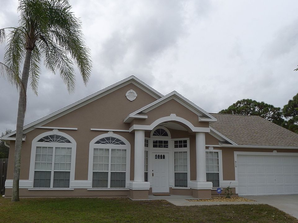 1st image of 916 Doria Way