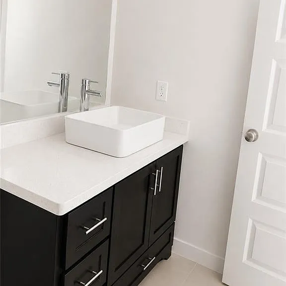 1219 Whiteoak Dr #4 — Photo 11