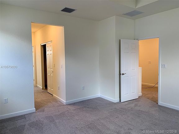 5th image of 3523 W 105th Pl #3523