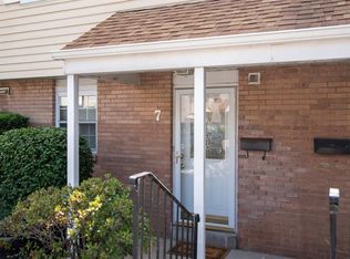 7 Oxford Ct, Pittsburgh, PA