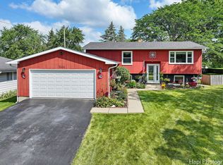 2414 Plum Tree Rd, Lindenhurst, IL 60046