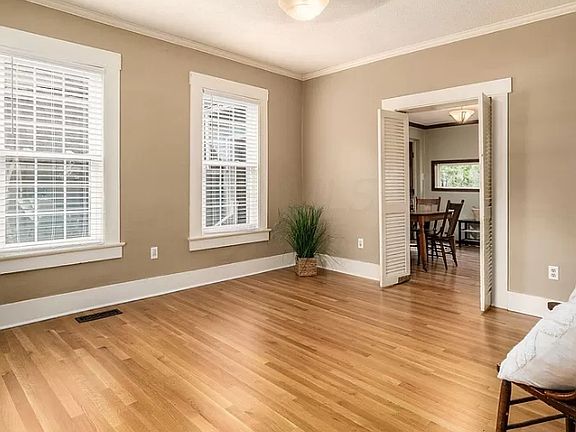 5th image of 344 Summit St