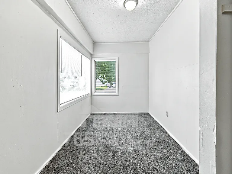603 S Main St #2 — Photo 17