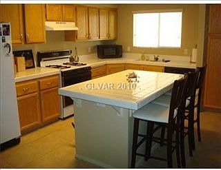 1st image of 1440 Desert Hills Dr