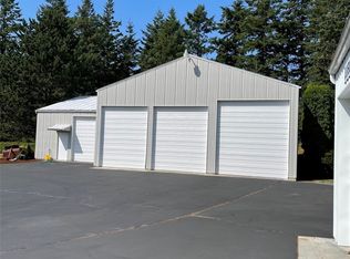 1340 Country Ln, Bellingham, WA 98225