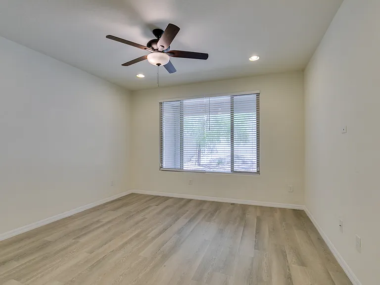 135 Berneri Dr — Photo 15