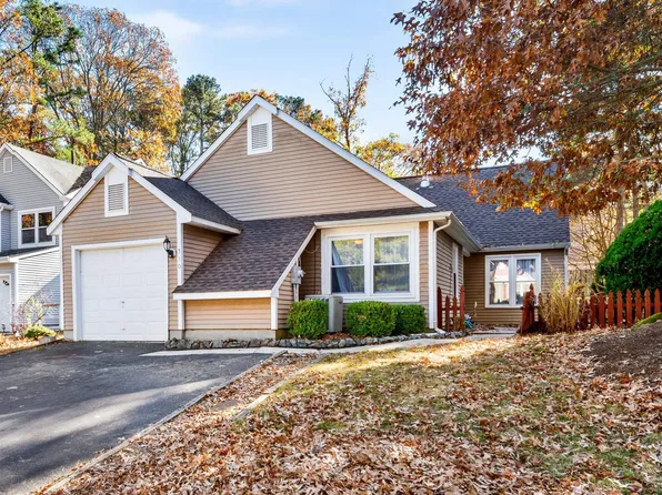 730 Whalers Cove Ct, Galloway, NJ 08205